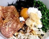 ボール1つで簡単☆豆腐とひき肉の揚げ団子作り方4写真