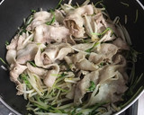 簡単！豚肉ともやしと豆苗の炒め物作り方4写真