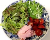 ごまドレッシングで食べるラーメンサラダ作り方1写真