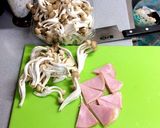 つまみ菜としめじの和え物作り方2写真