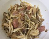 キノコと鶏肉の生姜が効いてる炊き込みご飯作り方2写真