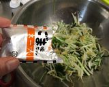 水菜ともやしのカリカリ豚バラ冷麺作り方5写真