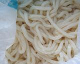 マヨ醤油味の焼きうどん作り方1写真