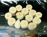 ふわっと保存！ミキサー投入用の冷凍バナナ作り方2写真