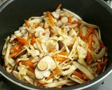 椎茸と御坊の風味がきいた鶏肉の混ぜご飯作り方3写真