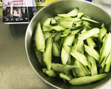超簡単！コンビーフときゅうりの炒め物☆作り方1写真