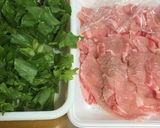 レタスの外葉と豚肉のオイスターマヨ炒め作り方1写真