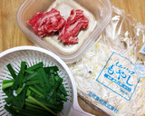 簡単♪ニラと牛細切れのソース焼きそば♥作り方2写真
