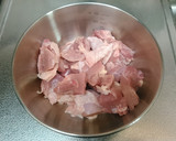 鶏もも肉と白菜のにんにく黒胡椒蒸し作り方1写真