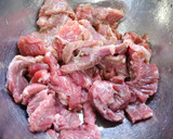 簡単！牛肉と豆苗のオイスタ炒め作り方2写真