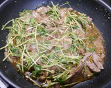簡単！牛肉と豆苗のオイスタ炒め作り方5写真
