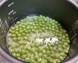 ヘルシー　押し麦の　ピース豆ごはん作り方3写真