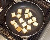 簡単☆厚揚げともやしキノコの塩麹炒め作り方3写真