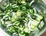 おくらときゅうりの塩昆布和え作り方5写真