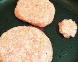 超簡単！ふっくら！塩麹で絶品ハンバーグ作り方3写真