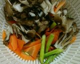 ご飯がススム！焼麩と野菜の甘辛炒め☆作り方3写真