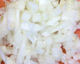 簡単な海老と夏野菜のパラパラ炒飯作り方1写真