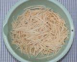 ドライベジ麺乾燥れんこん麺で鶏肉卵スープ作り方2写真