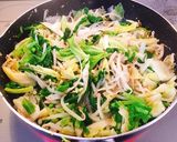 野菜盛りだくさんの三つ葉と卵とじ作り方4写真