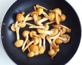なめこと水菜の中華風炒め作り方1写真