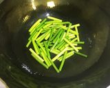 苗蒜肉絲☆ニンニクの芽炒め☆作り方1写真