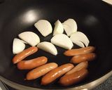新玉ねぎとソーセージのレタスドッグ作り方1写真