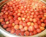 酸っぱい苺のソース作り方2写真