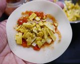 簡単！サバ缶＋餃子の皮☆揚げピザ作り方2写真