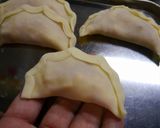 簡単！サバ缶＋餃子の皮☆揚げピザ作り方3写真