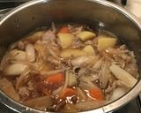 豚バラ肉を使って…基本の肉じゃが♡作り方4写真