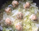 白菜と鶏団子のスープ作り方5写真