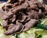 麺つゆで簡単!肉サラダ♪作り方3写真