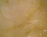 新玉ねぎと生わかめの鰹たたきラーぽんがけ作り方1写真