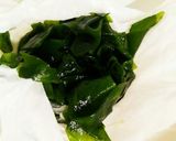 新玉ねぎと生わかめの鰹たたきラーぽんがけ作り方5写真
