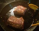 クミンスパイスステーキとほうれん草サラダ作り方4写真