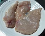 蒸し鶏の梅マヨピリ辛和え作り方1写真