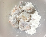 甘いタレを絡めた鶏肉の揚げものサラダ☆作り方3写真