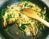 簡単!!しめじと挽き肉でカレー風味ニラ玉作り方7写真