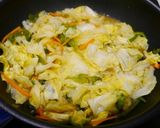 簡単！しじみ80個分の味噌汁で☆野菜炒め作り方4写真