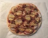 鰹フレークとじゃがいも、タマネギのピザ作り方13写真