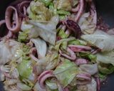簡単♪イカとキャベツのにんにく醤油炒め作り方3写真