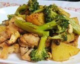 鶏肉とブロッコリー☆新じゃがのカレー炒め作り方8写真