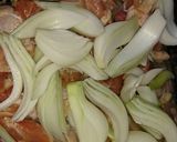 鳥もも肉と新玉葱ののり塩炒め☆作り方1写真