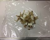 チーズ好きのおつまみ。いぶりがっこチーズ作り方2写真