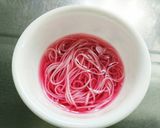 梅酢で可愛いピンクの素麺作り方2写真