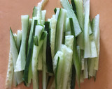 とろろ昆布とキムチ☆冷たいうどん作り方1写真