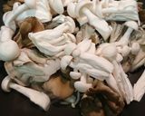 ブナぴー・舞茸簡単炒め作り方1写真