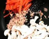 ブナピーとツナの炒め煮作り方1写真