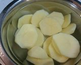 ☆簡単おかず☆ホクホクじゃがのゴマ醤油作り方1写真