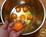 簡単♪濃厚TKG☆黄身の醤油漬け作り方2写真